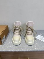 INUIKII 小众潮牌 秋冬新款 厚底 雪地靴这款松糕厚底靴今年非常爆，穿上 增高 超酷个性非常强！潮派炸街！各大网红明星同款！面料：原版进口牛京 牛皮内里：
