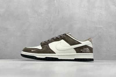現貨 终端放店XC版 Nk SB Dunk Low 北面联名 黑褐 周年高端定制 低帮休闲板鞋#定制鞋盒 大厂纯原品质出货 超高清洁度 皮料切割干净无任何毛边