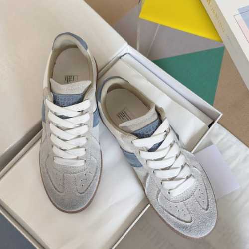 顶级版本：情侣款 Maisonmargiela Mm6 马吉拉 情侣款 德训鞋 休闲 运动鞋 原版购入开发 做货 鬼才设计师品牌，一个轻奢品牌 这一款德国训练鞋