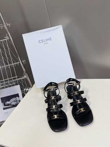 Celine 思琳春夏最新款复古凯旋门时髦粗跟凉鞋夏天搭配袜子 简直绝绝子了复古的点上带上了满分时髦感颜值 绝原版购入开发 依旧最高输出还原原版定制复古感胎牛皮