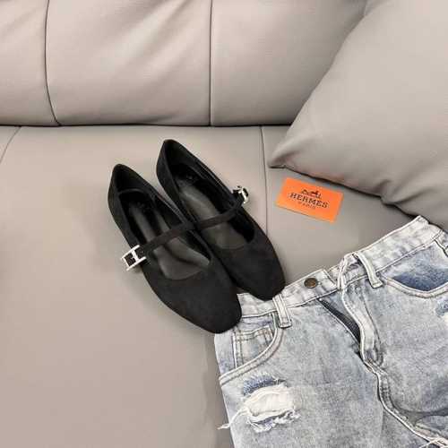 出厂： Hermes 爱马仕2025顶级专柜 早春新款 官网上新 爱马仕种草新品 25Ss-钻扣玛丽珍 爱马仕 Hermes 玛丽珍 早春多巴胺穿搭 专柜限定