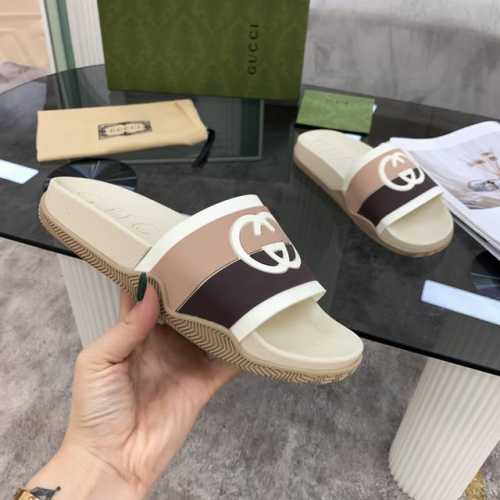 升级版ins爆款现货发售原版购入开模，原版一致大底私模开版，一字带特别包脚舒适，松口和勒脚都不会有！脚感舒适升级版pu发泡与橡胶大底，牛皮纹理记忆回弹所有的材质