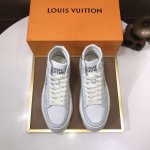 工厂 Lv 原单牛皮内里 Lv最新真皮商务西装鞋官网同步上市，意大利进口 头层牛皮一比一重金打造，官网1:1橡胶大底。穿着百搭，高档不失档次，彩色搭配气度不凡。