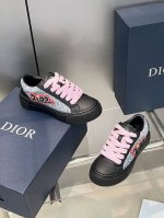 出厂价Pp： 全套包装20 最新配色蛇年限定情侣款 最新色系 ：D家Dio-R 最新火爆B33 最高版本 情侣款 原版爆拆一比一完美复刻 做工细节到位 原版定制