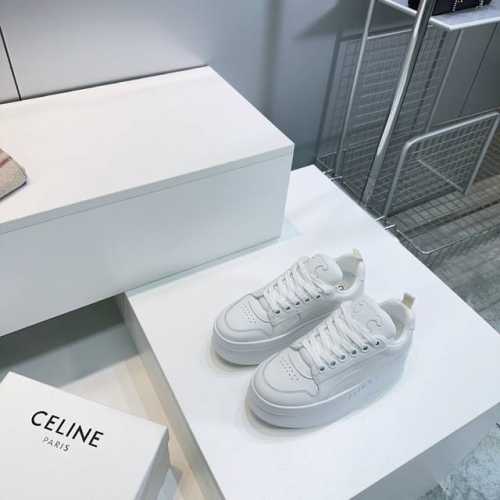 高品质出厂厚底 ！顶级品质 Celine赛琳2025春夏新品秀场主推款松糕厚底凯旋门徽标系带休闲鞋小白鞋 简单舒服，干净利落，增高显腿细，无论是单穿还是搭配阔腿