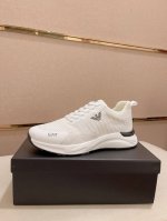 工厂价: 阿玛尼 ARMANI EXCHANGE 官网最新款 AX时尚休闲男鞋，爆款版型简洁大气，潮男专属.独有的官网最新品牌元素元素原版装饰，时尚又大方，面料