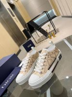 Dior 专柜包装 Dior 迪奥 春夏新款 专柜原版购入拆解1:1制作，Dior字母、胶片、系带休闲鞋材料面料： 意大利帆布、磨砂片 内里、垫脚：原版一体气垫