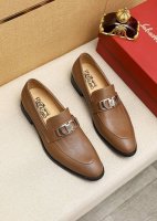 商品商标：Ferragamo 菲拉格慕 休闲皮鞋 正码码数: 39-44 38.45.46订制 商品材料：精选 进口荔枝纹牛皮鞋面+经典五金扣，进口水染牛皮内里