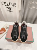 高版本出厂 情侣款 Lp234Ss新品发售loro Piana 官网同款 经典系带休闲鞋 简约时尚，鞋面采用 Wish 超软牛皮面料制做，羊皮中底，全方位一比一