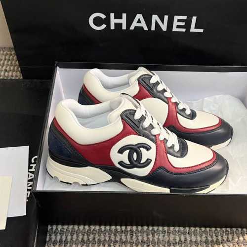 Size:35-40 新色出 顶级货小香c家chan*L Ss绝美新款运动鞋 Yyds的新款老爹鞋 专柜真的是超级难买的一款鞋子，辗转几个大城市都没买到，最后高