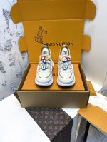 Louis Vuitton 路易斯威登lv驴牌l家archlight经典 老爹鞋 拱桥运动鞋 太空鞋 原版购入开发 做货 作为路易威登的经典鞋履之一，Lv Ar