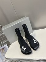 巴黎世家Balenciaga春夏秀款安德玛联名情侣款袜子鞋 专柜7930RMB购入开发 Balenciaga和Under Armour胶囊系列是一个高端奢侈品牌