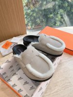 G027高端品质h家 2024款hermes爱马仕 麂皮h字母拼接泰迪毛包头厚底增高百搭懒人半拖 面料：磨砂牛皮 内里：羊卷毛 大底：原版大底 码数：35-44