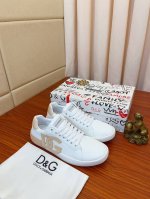实价： Dg 最新官网高帮休闲、男鞋原单品质进口牛皮羊里论材料做工完胜市场所有版本最高品质出货 实物拍摄，面料进口凸显品牌独特魅力鞋带也是原版定制经典系带款鞋