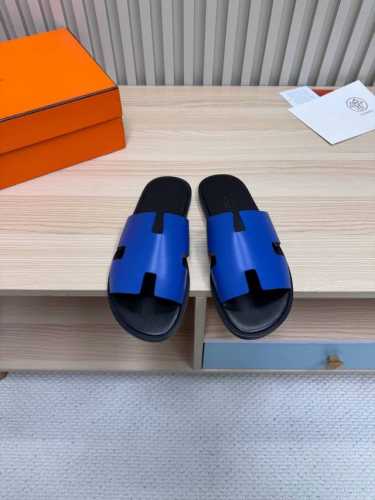 橡胶底 Hermes 爱马仕lzmir系列！复古 二舅拖鞋 H拖 凉鞋原版购入开发 做货 小牛皮和麂皮山羊皮凉鞋，经典“H”型鞋面 此鞋款是您衣橱中的点睛单品，