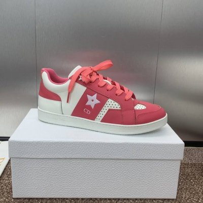 女款 男款 迪奥 Dior Star 春夏最新情侣款休闲系带小白鞋 Cd字母logo小蜜蜂拼色运动鞋 明星同款平底圆头滑板鞋 材质:鞋面采用进口滚涂工艺小牛皮