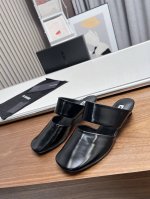 高品质出厂 Jilsander 2024早春独家版本发售小猫跟方头包头拖鞋鞋 原版牛油皮材质 牛皮内里。小猫跟设计的谁能不爱？延续了吉尔桑达一贯的简约时尚风 大