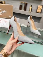 ChristianLouboutin路铂廷 CL红底鞋‖ 全球限量！来自拉斯维加斯的祝福灵感来自拉斯维加斯的炫彩霓虹百年经典永不下架款手工制作，精致工艺收藏级作