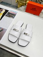 原版原标橡胶底P： 真皮大底： Hermes爱马仕 size:35-44专柜新款一片拖，1：1复刻 Hermes春夏 爱马仕新款官网同步轻盈夏日凉鞋，爱马仕的经