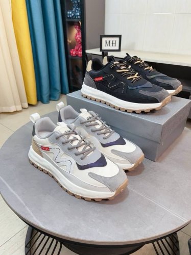 出厂价 普拉达 Prada 奢华时尚的高端产品完美的楦型加上顶级的手工制作，使得本款鞋子立马形成了一股浓郁的贵族气息 进口头层牛皮搭配布洛克雕花工艺真皮内里法国