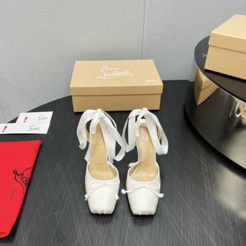 出厂：390《独家顶级版本》 christian Louboutin（Cl红底鞋）系列…… cl红底永远的 红底高跟 新款红底芭蕾高跟鞋 没什么好说的 就是一整