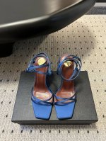 Saint Laurent 圣罗兰金属Ysl跟高跟凉鞋 Ysl姐姐的美丽尤物高跟鞋 又是人间圣罗兰 Rose同款的高跟鞋化很好修饰脚型，是性感与摩登的完美融合