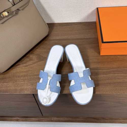 出厂价 ，牛仔布Hermes 爱马仕H拖鞋Oran凉鞋系列 时尚又百搭 超级舒服 每个细节都做到极致 原版麂皮 原版1:1独家私模鞋面 原版真皮沿条大底 跟高：