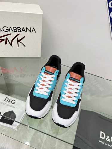 2024高端版本高质量原单品质 D0Lce & Gabbana 今年的主打款式 没有之一 超火超帅气的休闲鞋此款传承了d家一贯有点浮夸而不失时尚的风格 精湛的做
