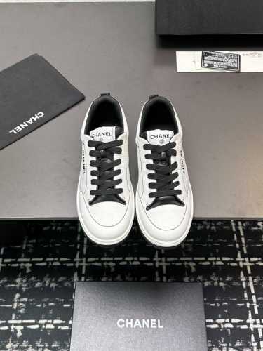 380 size: 35-40 唯一对版 chanel 25C早春度假系列运动鞋 原版购入开发 做货 经典设计 重新演绎手绘漫画风，空白区可自行涂鸦上色，白底黑