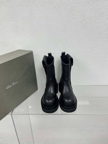 欧文斯 口袋 机车靴 Rick Owens-24Fw 厚底 Ro 系列 牛皮面 高品质 黑色打蜡牛皮 皮质 Rick Owens 到 至今的大热款 懂得都懂 真