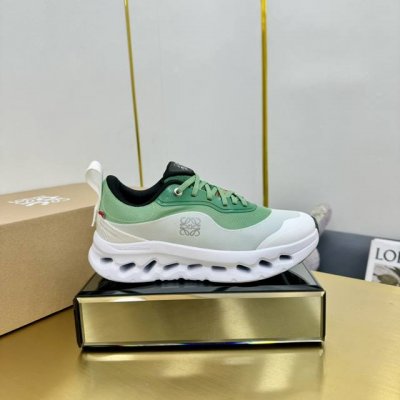 情侣款35-45 Loewe 罗意威 X On Cioudtilt2.0跑鞋情侣款罗意威 X On 昂跑全新合作系列跑步鞋 品牌与瑞士高性能运动品牌on携手打造