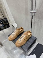Dries Van Noten Dvn 复古德训鞋 Dries Van Noten 2024春夏系列 设计师通过改造、扭曲和颠覆经典元素，打造出实用而富有设计感