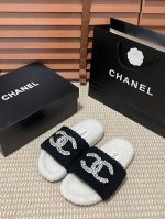 橙子出厂价 Chanel 香奈儿 秋冬新款 双c水钻扣毛毛拖鞋 小红书推荐 热搜新款 明星同款 原版开模 代购版本 进口环保羊羔毛 原版玻璃水钻扣 私膜 Tpu