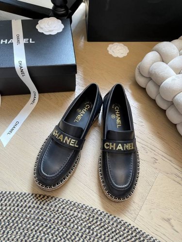 Chanel 24B链条乐福鞋系列！ 原版开发链条五金！顶级版本~ 鞋面麂皮 牛皮 内里羊皮 原版大底 码数：35-41 定制！