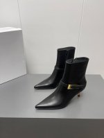 出厂Saint Lauren25 新品全新金方头高跟短靴！简约简约得来又有高级感，派对必备一对高级感值得每一个女性入手 Z品全身定制五金、鞋跟完美一致 全新楦型