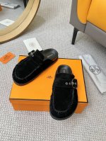 工厂批￥女款210男款￥300 2025H家呆萌穆勒半拖勃肯鞋情侣款！夏天真的太需要百搭爱马仕拖鞋了 怎么搭配都好看，随意且高级的感觉 舒适度也很棒，搭配各种彩