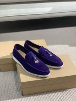 羊京高版本， 年升级流苏单鞋版。 意大利手工品牌 Loro Piana 诺悠翩雅主要专注 手工鞋 材料都是采用进口羊京超级舒适的乐福鞋 当下早就火爆全球 面料进