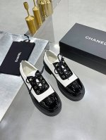 工厂价:380 chanel香奈儿2021秋冬B新款单鞋厚底乐福鞋 鞋面原版定制 牛油皱/罗稠布/香奈儿经典皱布/漆皮拼接 垫脚羊皮内里 原版开模珍珠 五金Lo