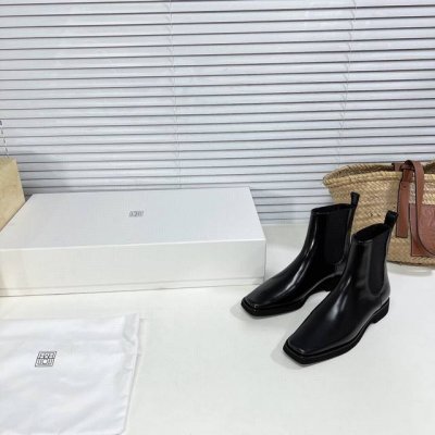 顶级版本出厂短 高品质原版做货！经典小众潮牌toteme Ss秋冬绝美方头骑士靴！超火小众潮牌！ 这也tei好看呐 气场两米八 腿长无极限 简约冷淡风 百搭百搭