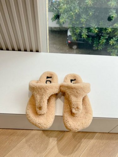顶版代购级别2024春夏罗意威loewe Campo2024毛毛鞋棉鞋拖鞋loewe全新campo来自2024早春秀场延续品牌设计师jonathan Ander