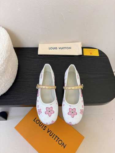Louis Vuitton Lv Swing 高跟鞋最火最新金属跟玛丽珍后空粗跟凉鞋字母标高跟单鞋 原版开模V型金属跟！ 鞋面：小牛皮 牛漆皮 内里垫脚：羊皮