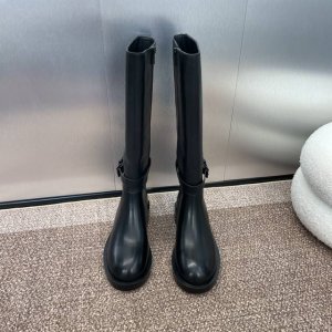 Anndemeulemeester秋冬新款侧拉链皮带扣机车女靴 可拆卸分解靴 一靴两穿 Ann的长靴基本是每年都会出爆品的 骑士靴还是得选择他 靴子穿上超级显瘦
