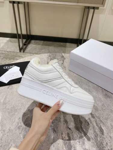 顶级版本女 Celine赛琳厚底羊毛款小白鞋 这个秋冬不太冷系列保暖舒适 时尚百搭 任何衣物都能轻松搭配 进口牛皮鞋面 真羊毛内里垫脚 原版一致大底女码35-3
