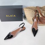 高品质出厂 ！小众潮牌alaia24春夏秀场款h Ighlove爱心漆皮胶片简易尖头平底凉鞋！ 精致优雅的同时还具有时髦感，穿上它休闲日常与与高级奢华驾驭自如，