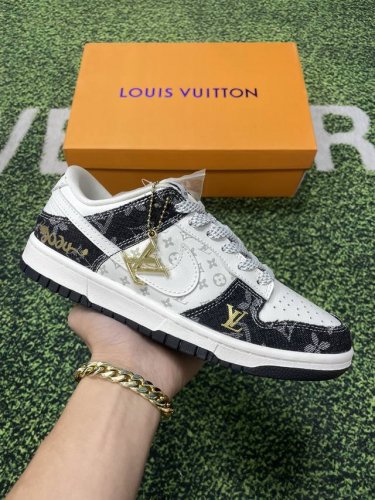 400 现货 纯原版 可退换 nk Sb Dunk Low Lv联名 纯原大厂出品 极力推荐 顶级版本 原装头层材料 独家版型蒸餾加工 帶來的是更好的视觉和脚感