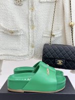厂价 CHANE*｜小香25C春夏新品厚底字母懒人拖鞋夏天必须人手一双 经典小字母设计 上脚就是洋气不拖沓！鞋面采用进口小牛皮内里踮脚都是羊皮原版开模橡胶大底S