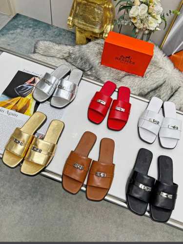 原版原标橡胶底P： 真皮大底： Hermes爱马仕 size:35-44跟高：1CM专柜新款一片拖，1：1复刻 Hermes春夏 爱马仕新款官网同步轻盈夏日凉鞋