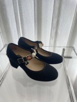小香2024春夏新品 ～～～市场最高版～～～同原版1：1复制！非市场普通版本。 面料：羊皮 内里：织物 大底：意大利皮底 跟高：5Cm 码数：35-39 40、