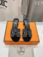 高版本出厂 Hermes*H家2024Ss最新升级版经典高跟烫钻h拖鞋 度假旅游必备神器#由爱马仕首席设计师pierrehardy亲自打造经典高端鞋履系列##