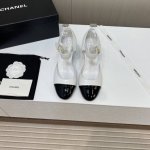 出厂价 顶级品质 Chanel小香2024官网香奈儿最新款拼色层次高跟凉鞋，满满的复古风 秀气的鞋型 看着就很讨喜，小圆头 衬托脚也变得瘦瘦的，上脚给人就是一种